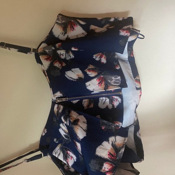 Two piece set. pant and top - Picture 4 of 4